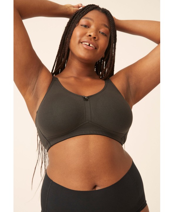 Naturana сутиен с джобове за протези или гел подплънка 5801 черен Naturana сутиен с джобове за протези или гел подплънка 5801 черен